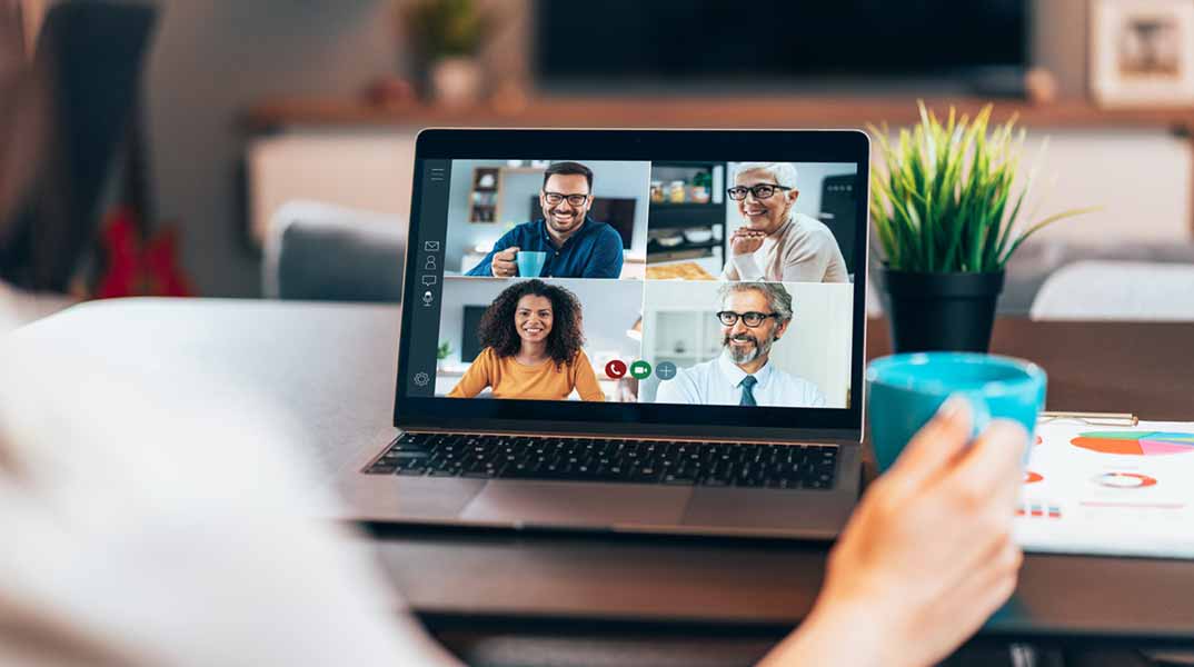 Managing Remote Employees: How to Lead From a Distance | CCL